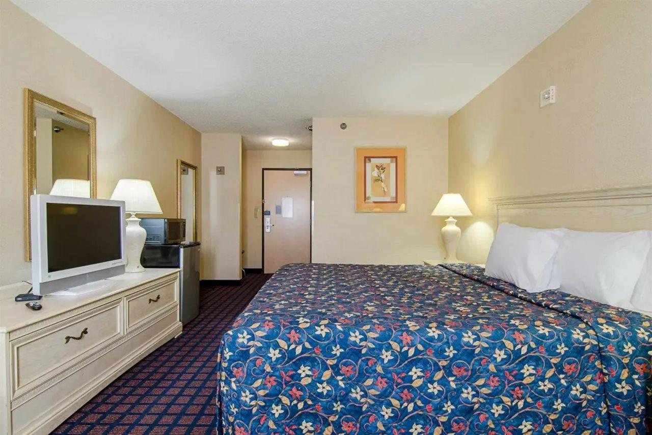 7 Boutique Hotel Pratt Экстерьер фото