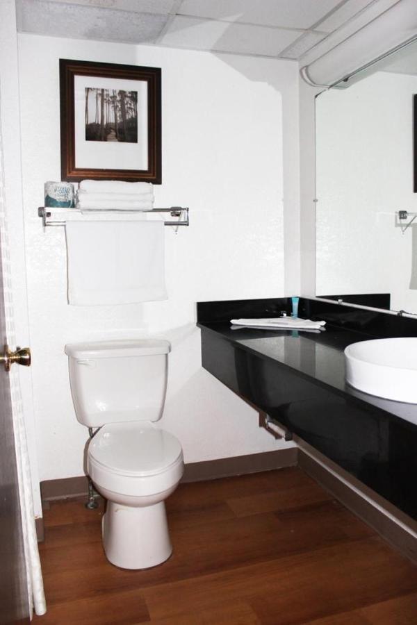 7 Boutique Hotel Pratt Экстерьер фото